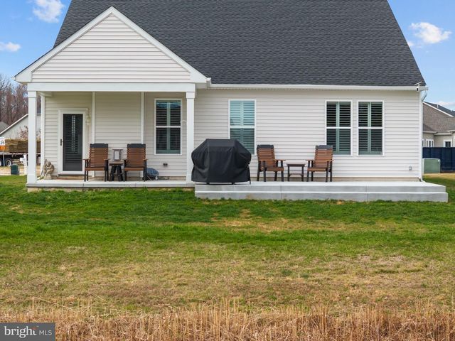 24 SKIPPING STONE LN, Dover, DE 19904