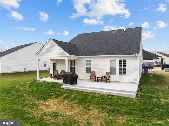 24 SKIPPING STONE LN, Dover, DE 19904