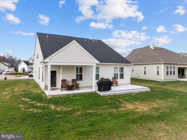 24 SKIPPING STONE LN, Dover, DE 19904