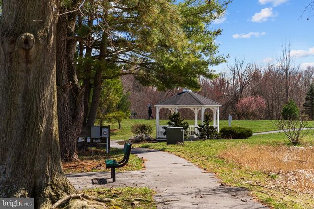 24 SKIPPING STONE LN, Dover, DE 19904