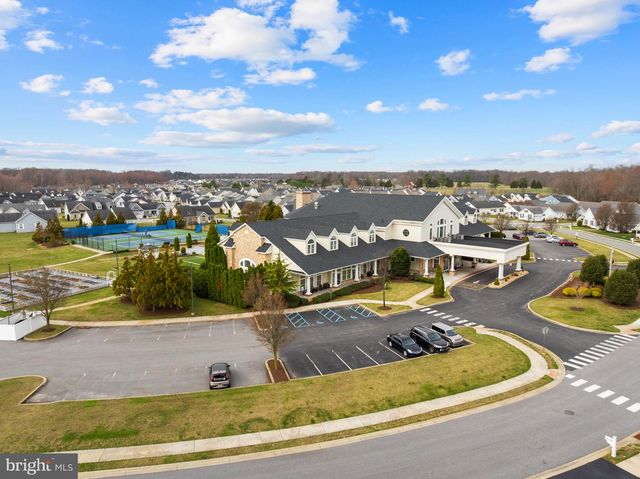 24 SKIPPING STONE LN, Dover, DE 19904