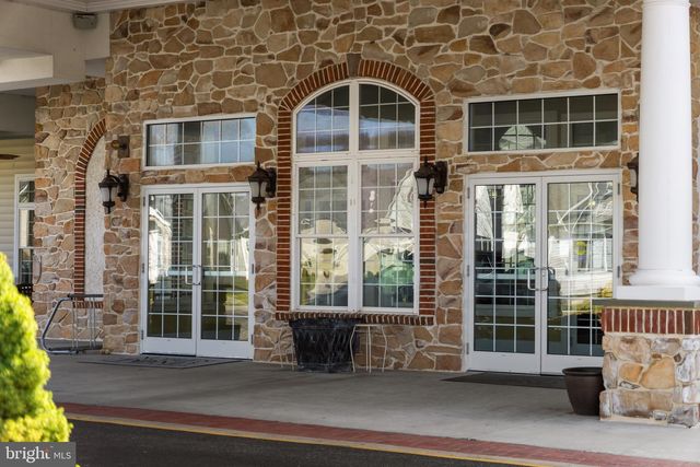 24 SKIPPING STONE LN, Dover, DE 19904