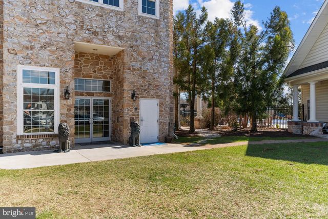 24 SKIPPING STONE LN, Dover, DE 19904