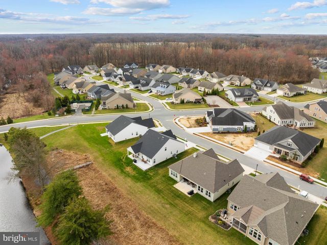 24 SKIPPING STONE LN, Dover, DE 19904