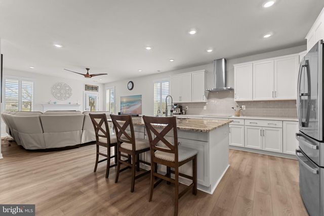 24 SKIPPING STONE LN, Dover, DE 19904