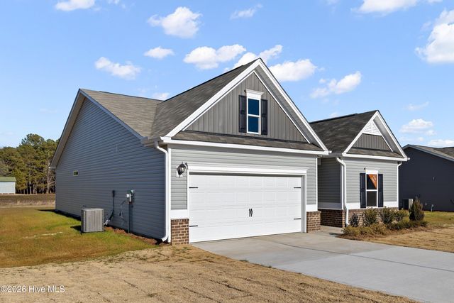 47 Smith Farms Drive Drive, Lillington, NC 27546