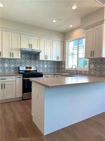 413 W Duarte Road A, Monrovia, CA 91016