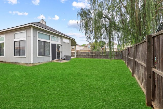 1147 Seneca Place, Lewisville, TX 75067