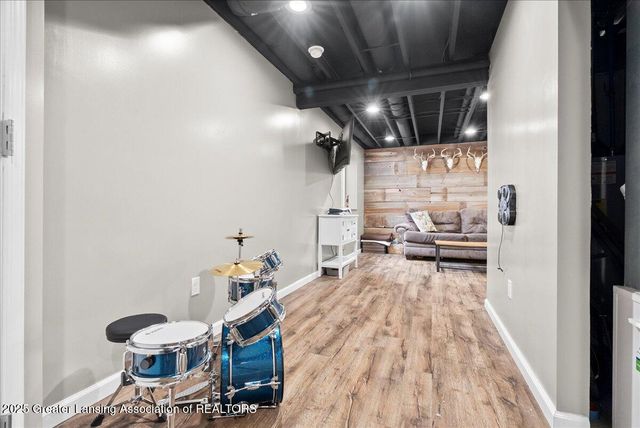 6195 Fishbrook Lane, Dimondale, MI 48821