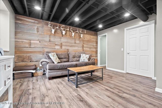 6195 Fishbrook Lane, Dimondale, MI 48821