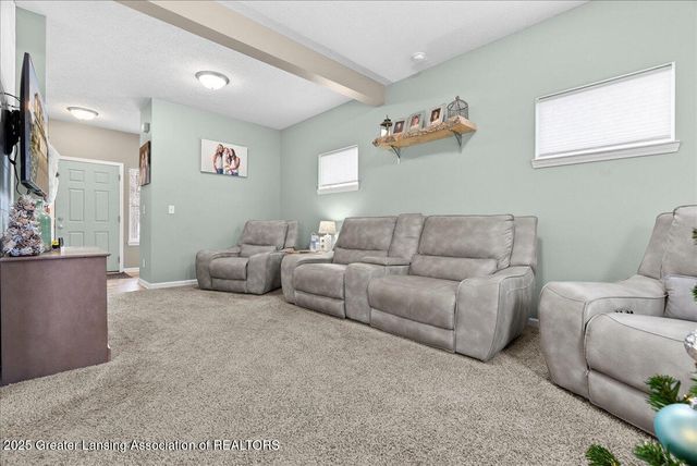 6195 Fishbrook Lane, Dimondale, MI 48821