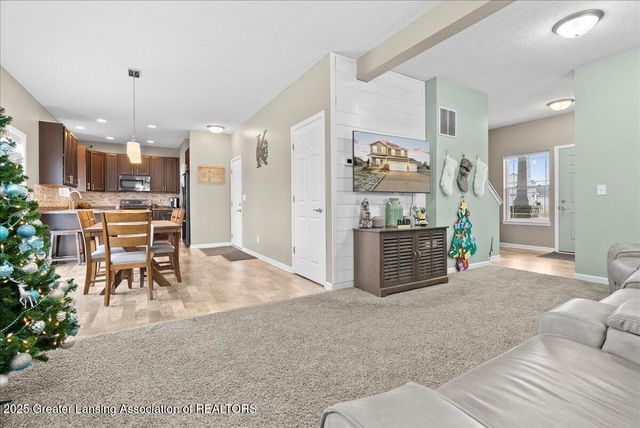 6195 Fishbrook Lane, Dimondale, MI 48821