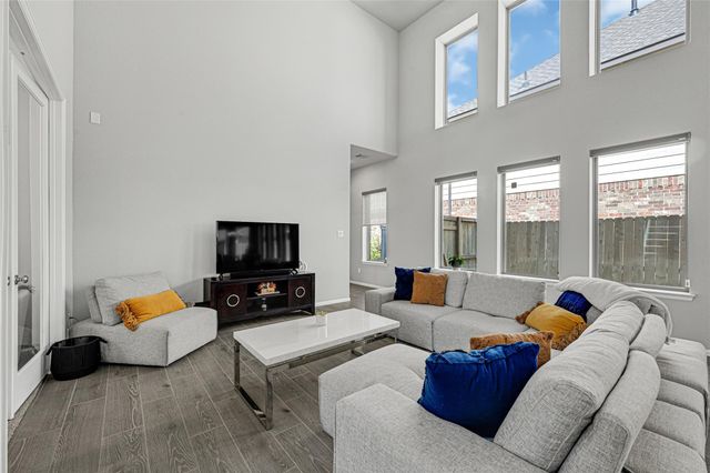 10830 Cassiopeia Creek Circle, Richmond, TX 77406