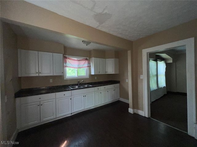 13203 Alvin Avenue, Garfield Heights, OH 44105