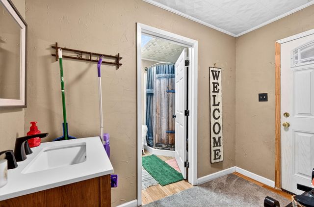 2009 E Sandusky Road E, Sadler, TX 76264