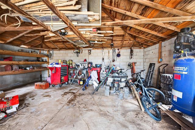 2009 E Sandusky Road E, Sadler, TX 76264