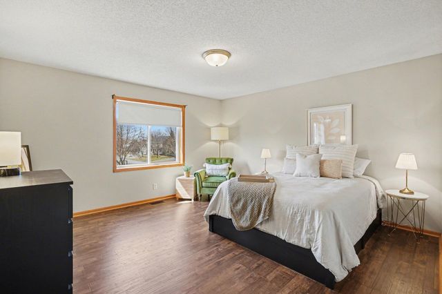 13297 Aspen Drive, Rogers, MN 55374