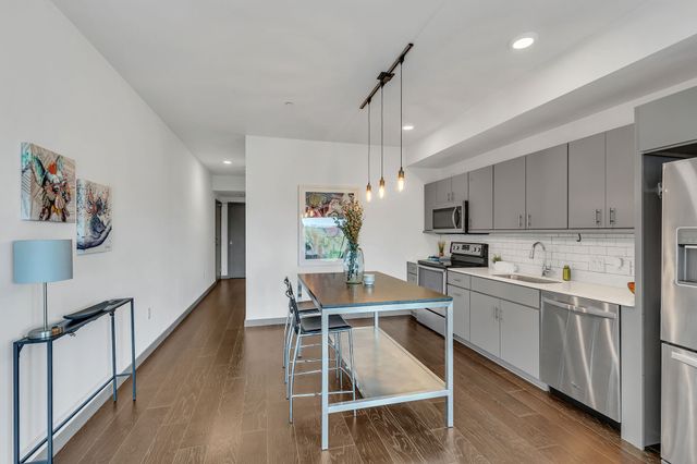 400 Herron Dr Apt 106, Nashville, TN 37210