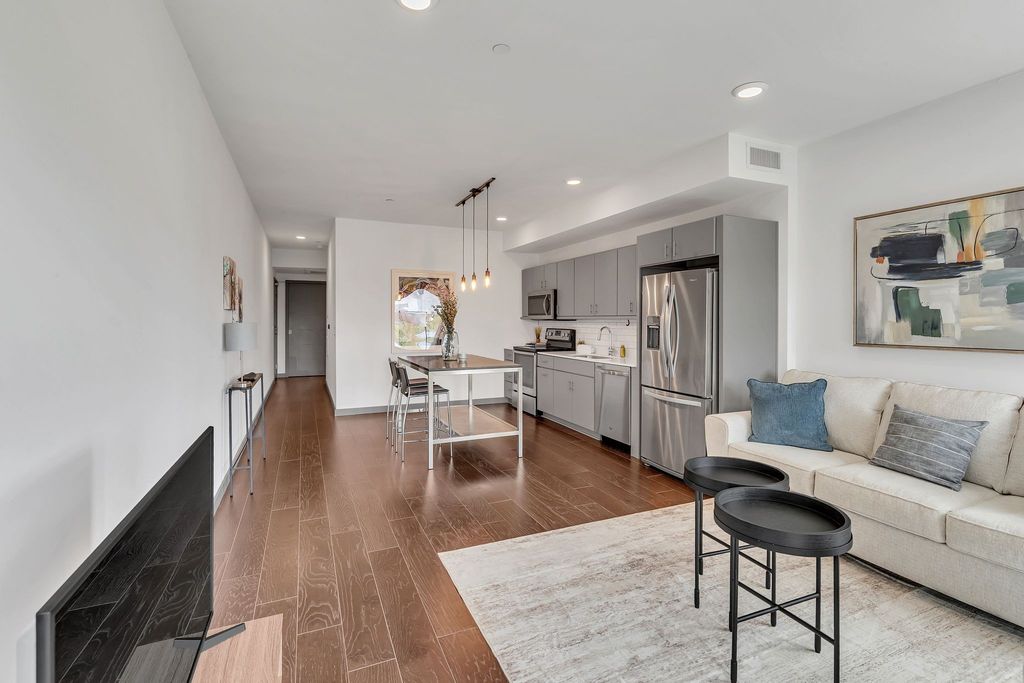400 Herron Dr Apt 106, Nashville, TN 37210