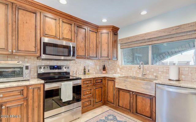 4452 W WINDROSE Drive, Glendale, AZ 85304