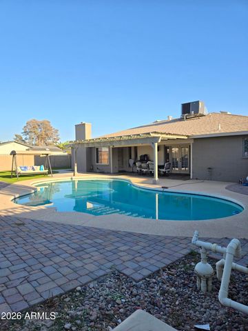 4452 W WINDROSE Drive, Glendale, AZ 85304