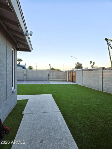 4452 W WINDROSE Drive, Glendale, AZ 85304