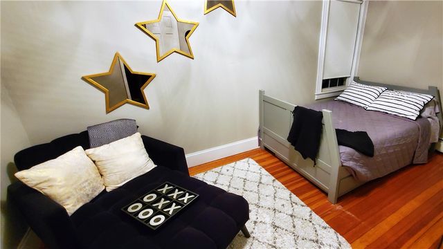 102 Broadway 1C, Newport, RI 02840