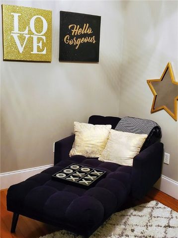 102 Broadway 1C, Newport, RI 02840