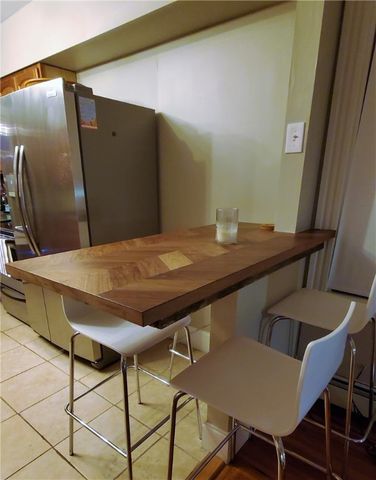 102 Broadway 1C, Newport, RI 02840