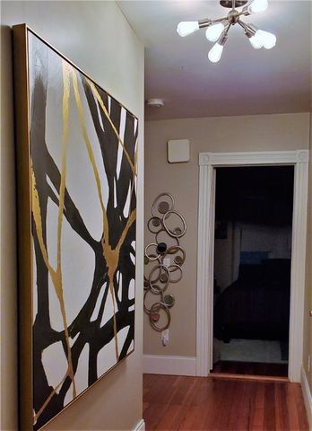 102 Broadway 1C, Newport, RI 02840