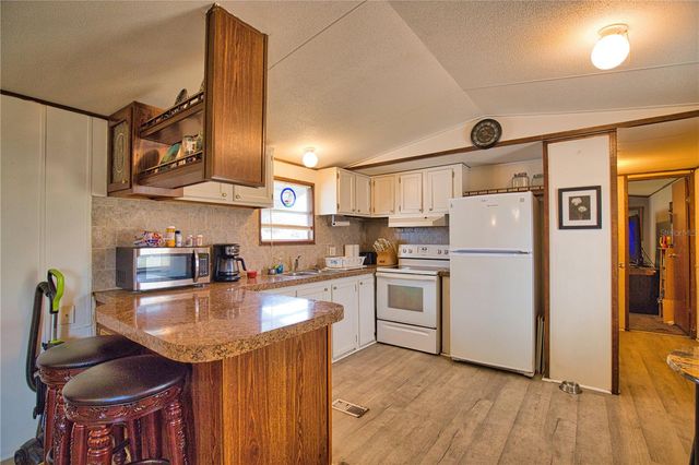 1464 NE LEISURE AVENUE, Arcadia, FL 34266