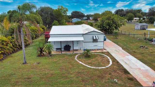 1464 NE LEISURE AVENUE, Arcadia, FL 34266