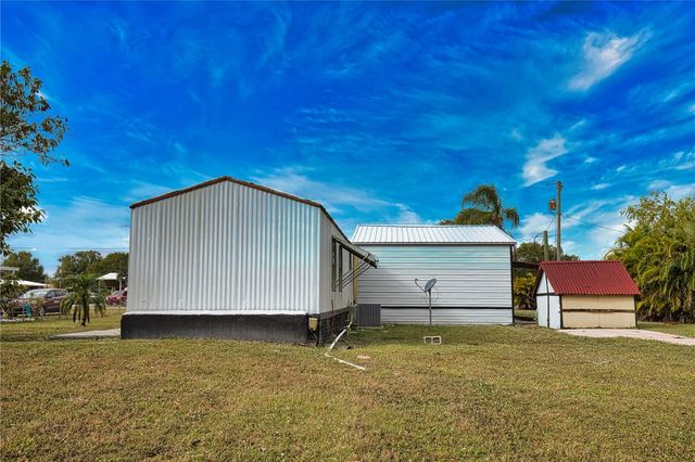 1464 NE LEISURE AVENUE, Arcadia, FL 34266