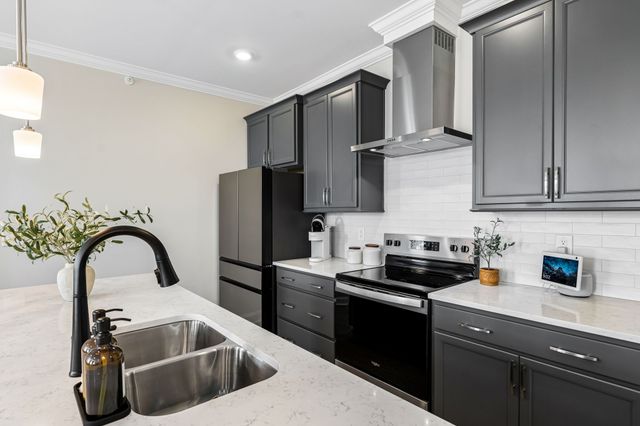 3220 Patcham Dr Unit 204, Nolensville, TN 37135