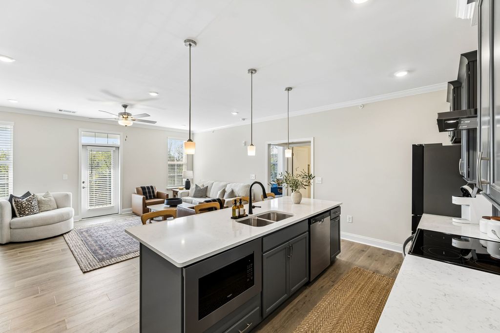 3220 Patcham Dr Unit 204, Nolensville, TN 37135
