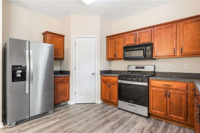 2079 Lakeshore Overlook Drive NW, Kennesaw, GA 30152
