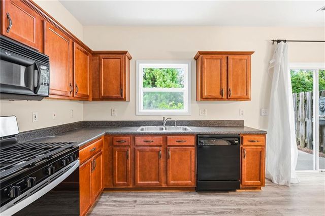 2079 Lakeshore Overlook Drive NW, Kennesaw, GA 30152