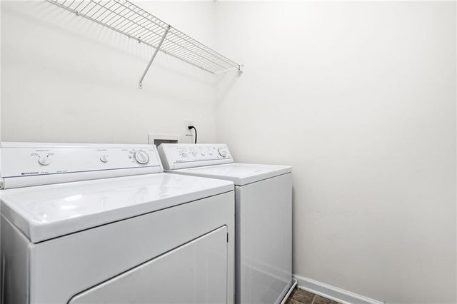 2079 Lakeshore Overlook Drive NW, Kennesaw, GA 30152