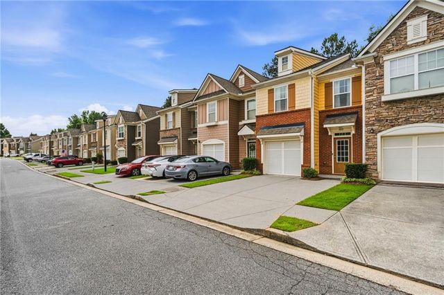 2079 Lakeshore Overlook Drive NW, Kennesaw, GA 30152