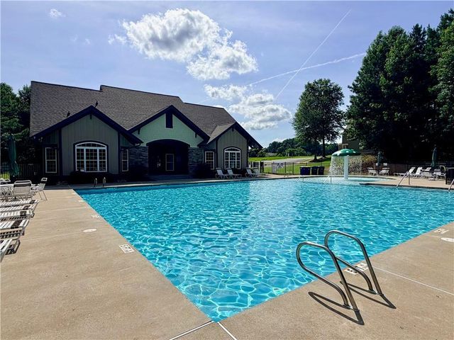 2079 Lakeshore Overlook Drive NW, Kennesaw, GA 30152