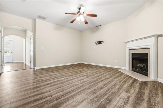 2079 Lakeshore Overlook Drive NW, Kennesaw, GA 30152