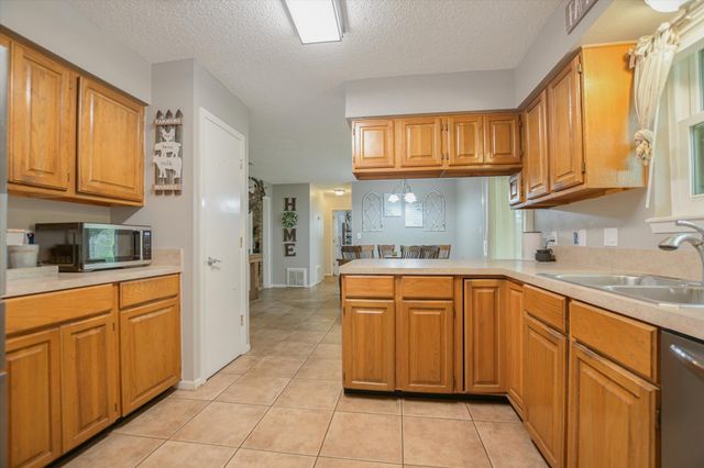 800 Texas Ave, Kingsland, TX 78639