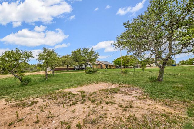 800 Texas Ave, Kingsland, TX 78639
