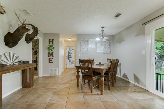 800 Texas Ave, Kingsland, TX 78639