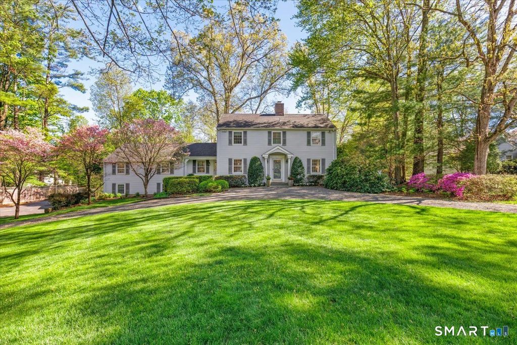 12 Norholt Drive, New Canaan, CT 06840
