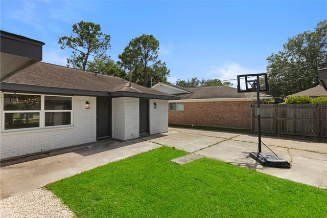 5514 Cheena Drive, Houston, TX 77096