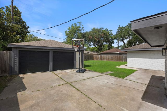 5514 Cheena Drive, Houston, TX 77096