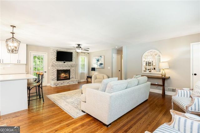 4156 Honeysuckle Drive SE, Smyrna, GA 30082