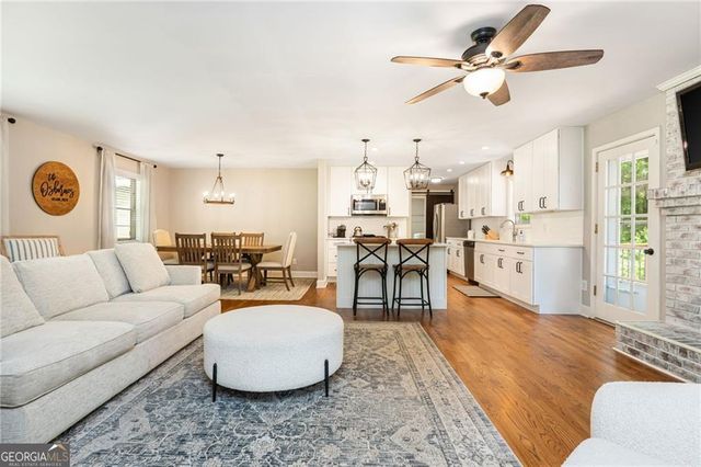 4156 Honeysuckle Drive SE, Smyrna, GA 30082