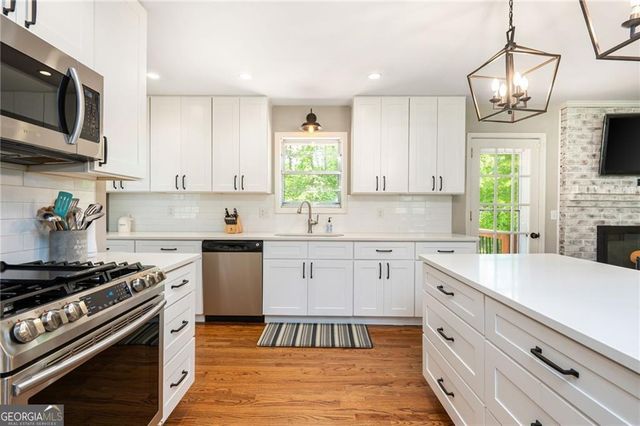 4156 Honeysuckle Drive SE, Smyrna, GA 30082